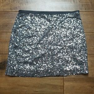 XS Silver sequin mini skirt